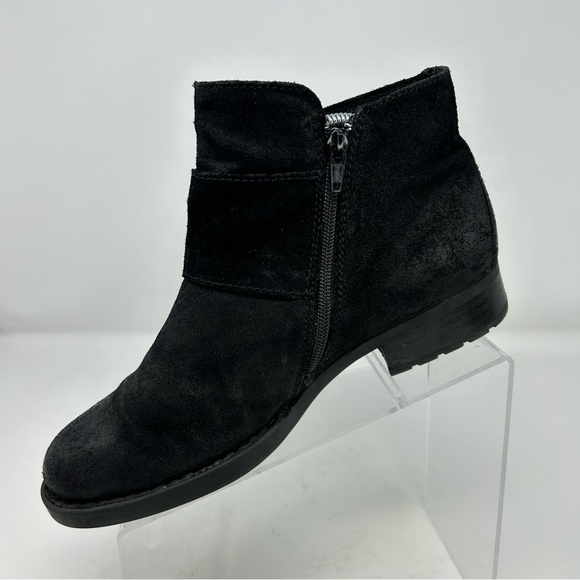 Born Adler Black Suede Leather Comfort Ankle Boots Size 9 Double Buckle Detail - Picture 3 of 13